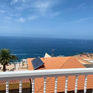 Atico Angeles Min 3 Nights , Puerto de Santiago (Tenerife) Hiszpania